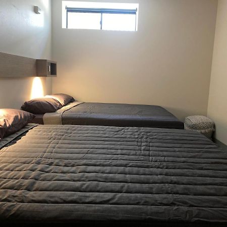 Alberts Est 2017 Innisfail Esterno foto